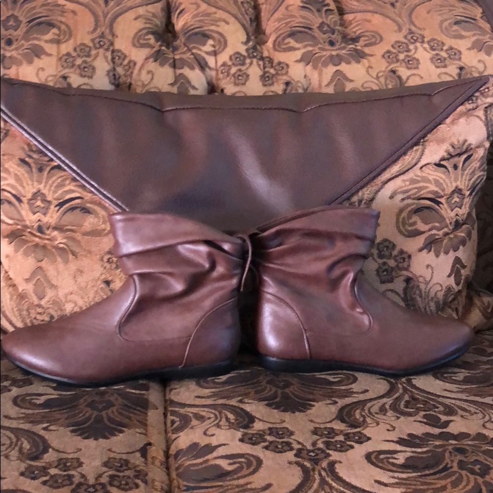 Woman’s fashion boots